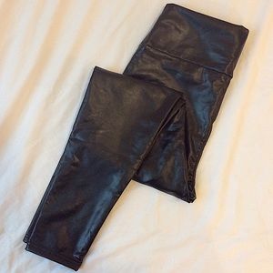 Faux Leather Leggings (black)